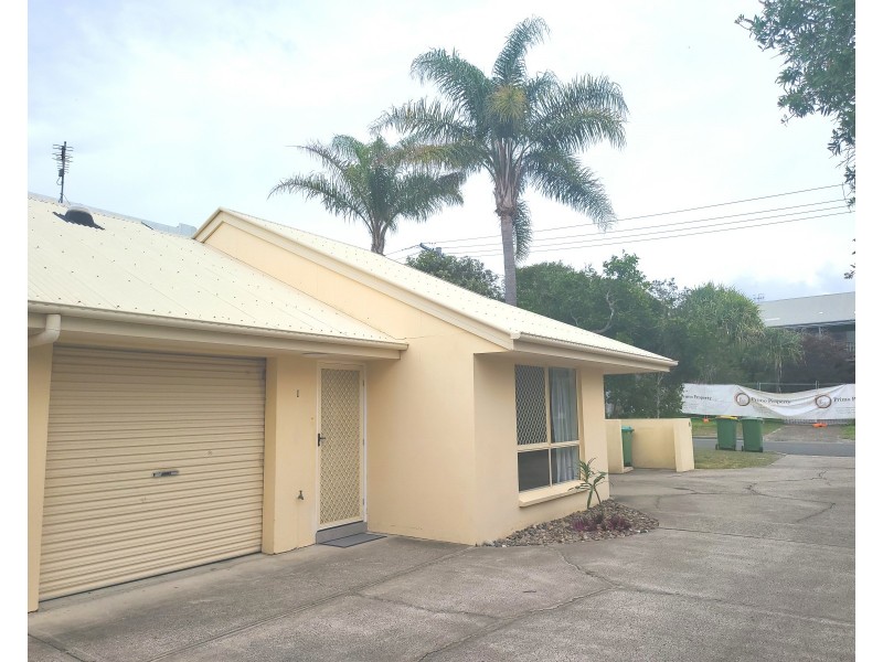 1/8 Margit Crescent, Sunrise Beach QLD 4567