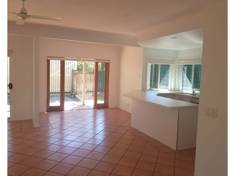 3/9 Lipton Street, Sunrise Beach QLD 4567