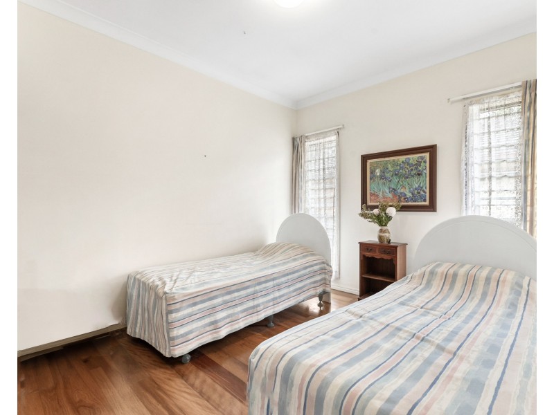 23 Robert Street, Noosaville QLD 4566