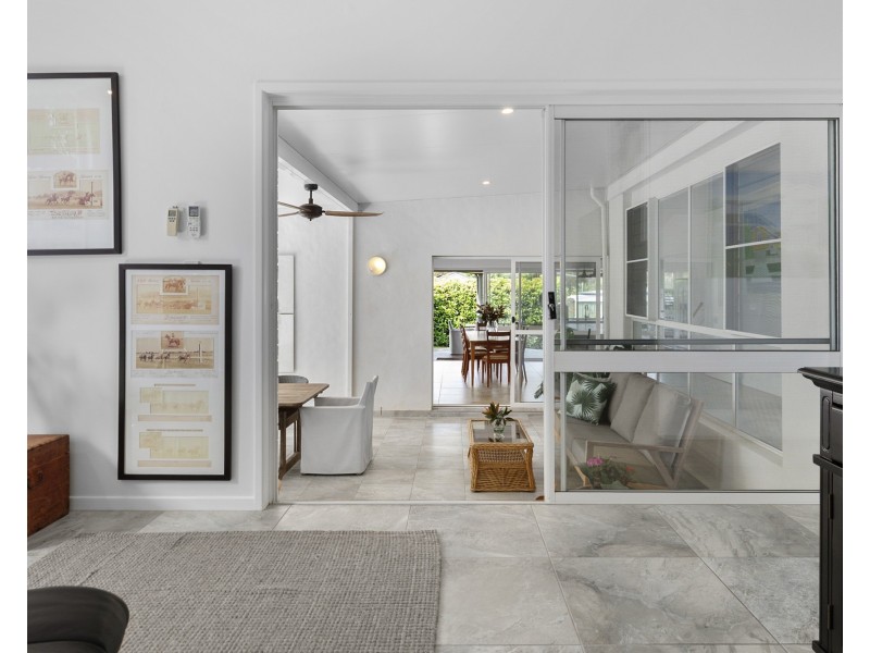 27 Sunrise Avenue, Tewantin QLD 4565