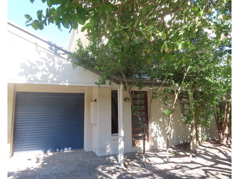 2/54 Orealla Crescent, Sunrise Beach QLD 4567