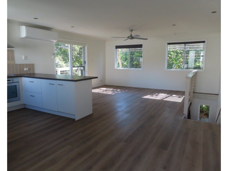 2/54 Orealla Crescent, Sunrise Beach QLD 4567
