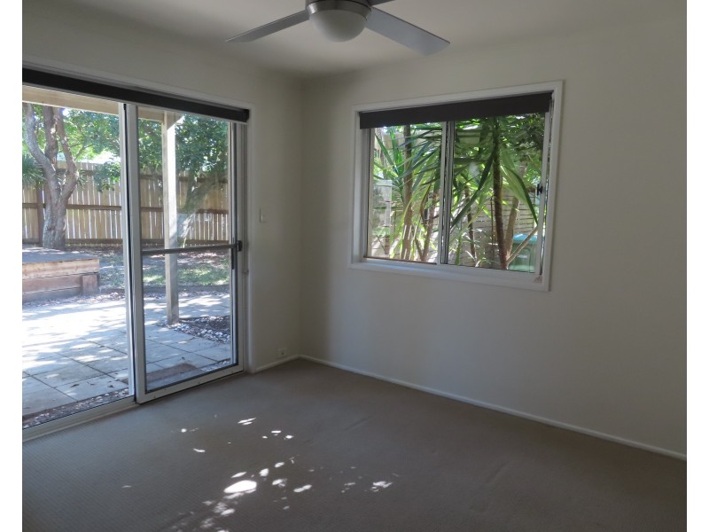2/54 Orealla Crescent, Sunrise Beach QLD 4567