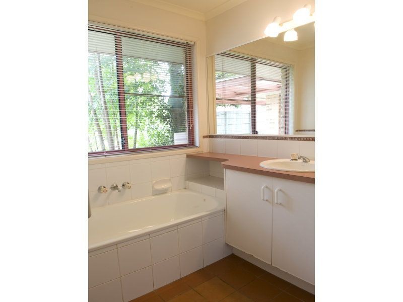 1 James Cook Dve (Room 5), Sippy Downs QLD 4556