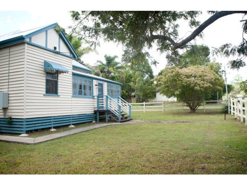 54 Farrell St, Yandina QLD 4561