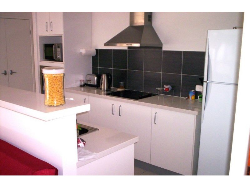 10 Albany Street, Sippy Downs QLD 4556