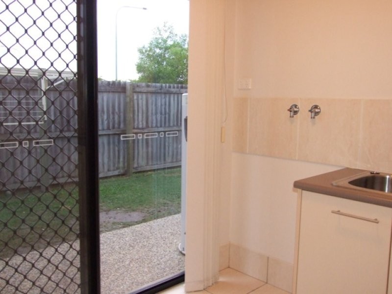 2 Zante Lane, Kawana Island QLD 4575