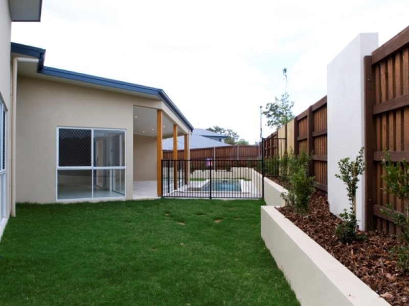 20 Elvena Ccrt, Little Mountain QLD 4551