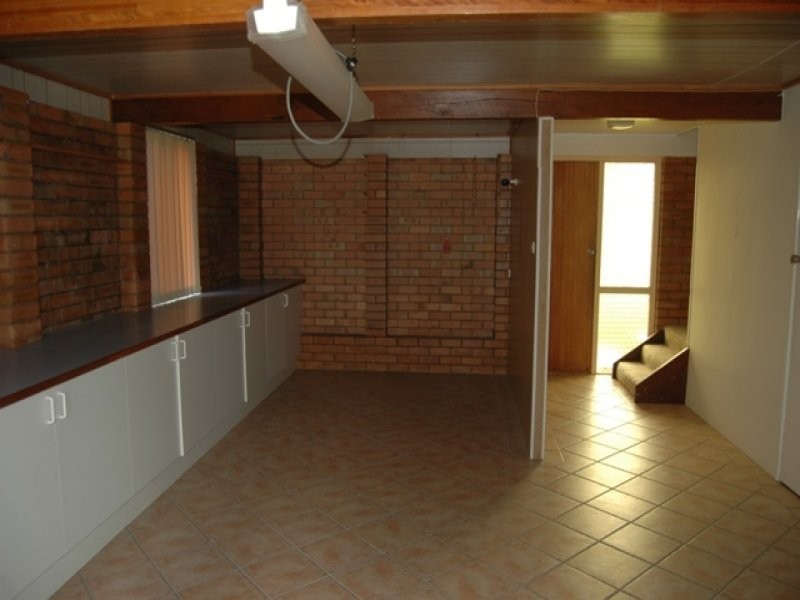 17 Swan St, Beerwah QLD 4519