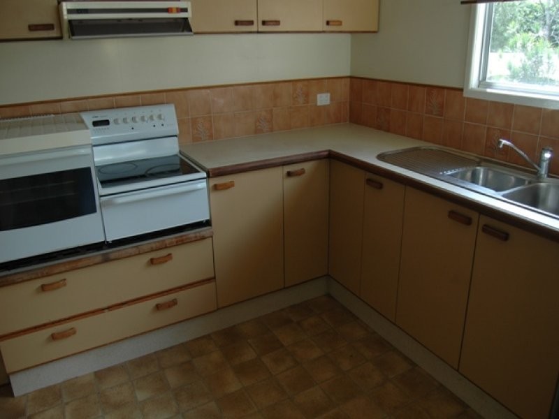 17 Swan St, Beerwah QLD 4519