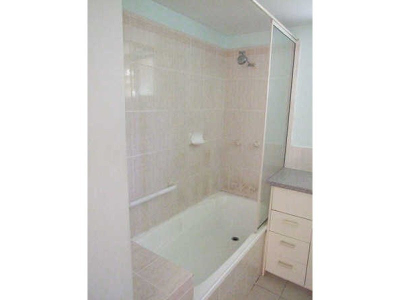 1/9 Denna Street, Maroochydore QLD 4558