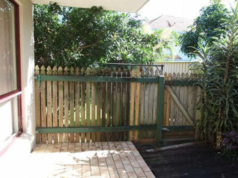 1/9 Denna Street, Maroochydore QLD 4558