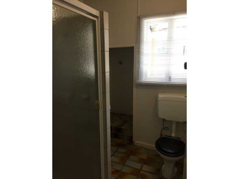 2/64 Alexandra Parade, Maroochydore QLD 4558