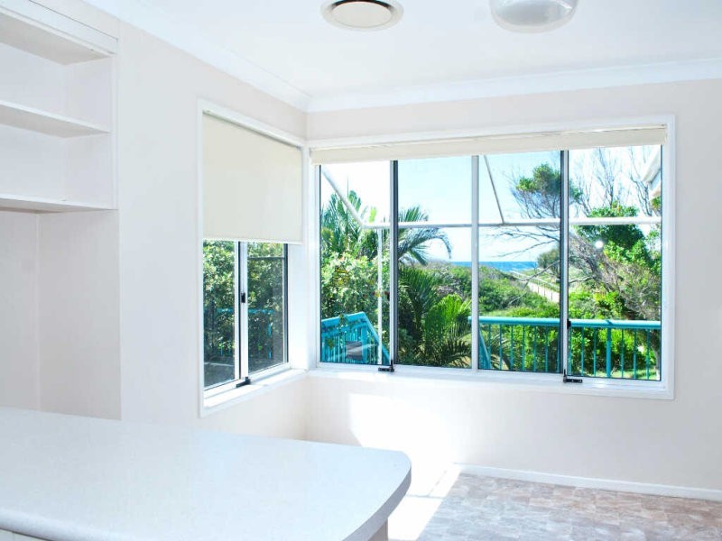 15 Oceanic Drive, Warana QLD 4575