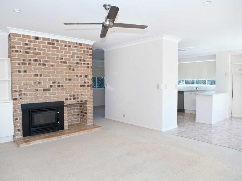 15 Oceanic Drive, Warana QLD 4575