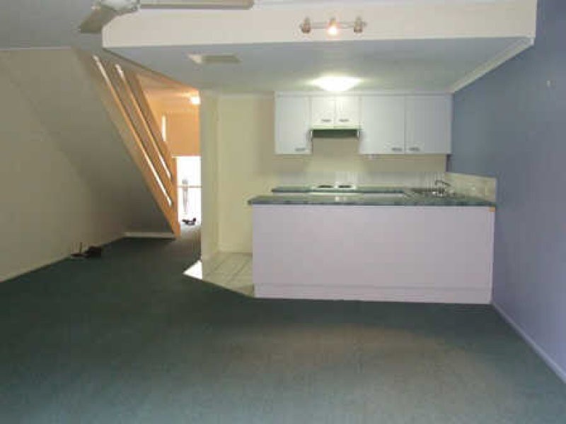 4/14 Arwen Street, Maroochydore QLD 4558