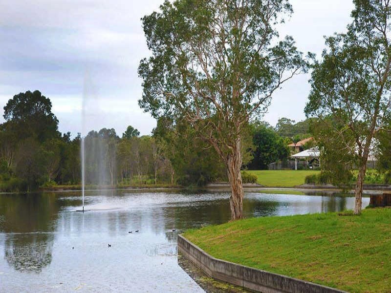 40 Bernheid Crescent, Sippy Downs QLD 4556