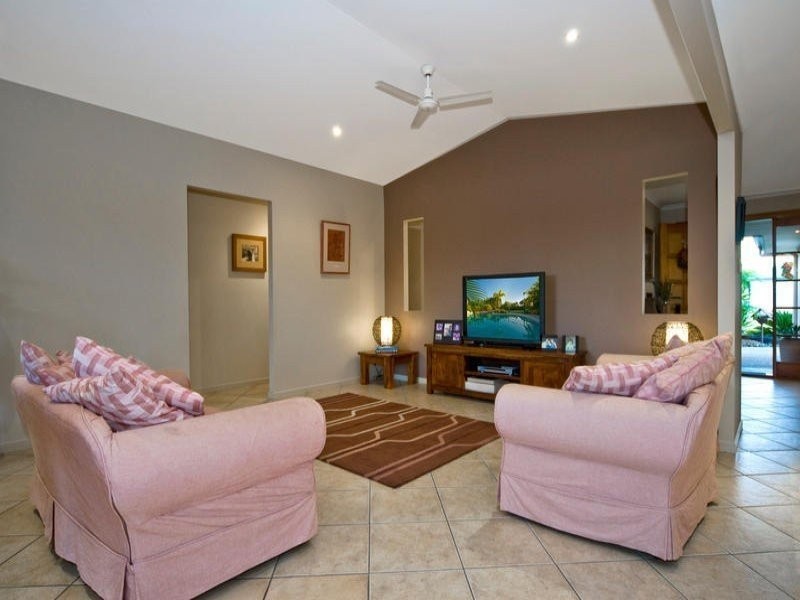 74 Albany St, Sippy Downs QLD 4556