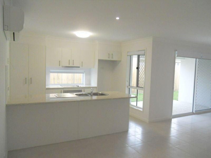 12 Longcove Place, Peregian Springs QLD 4573