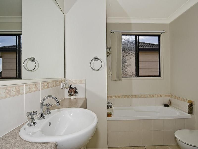 17/2 Springhill Drive, Sippy Downs QLD 4556