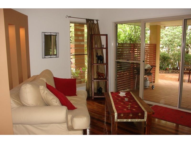 5 Waterside Drive, Twin Waters QLD 4564