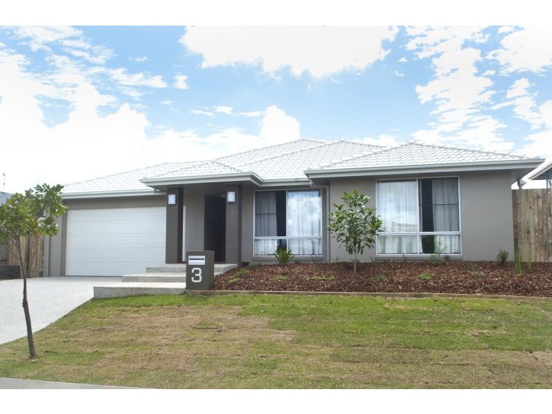 3 Airlie Crt, Mountain Creek QLD 4557