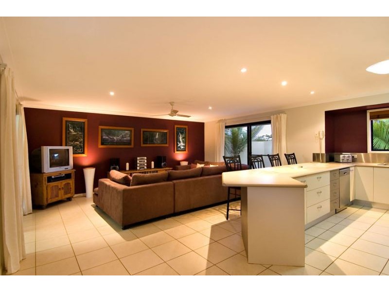 6 Adrian Close, Buderim QLD 4556