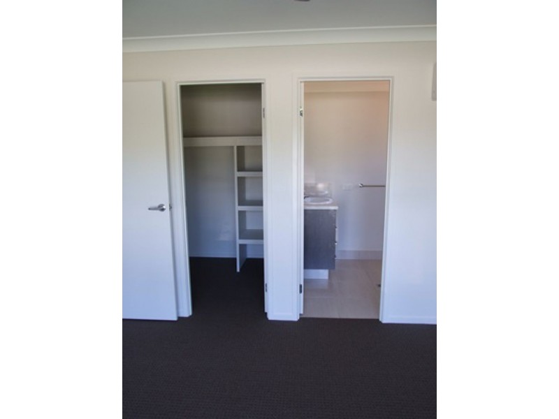 35 Kepplegrove Dr, Sippy Downs QLD 4556