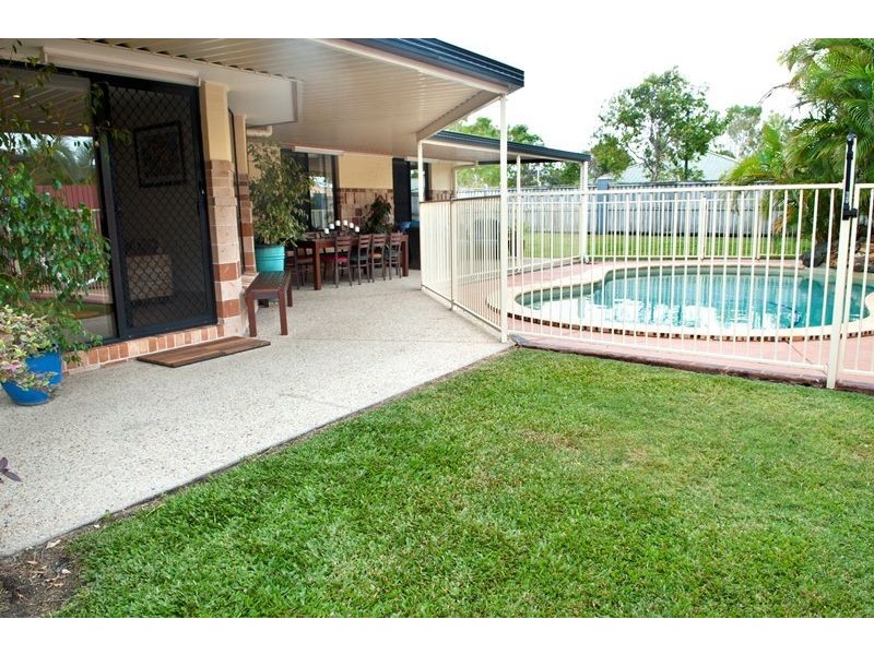 8 Lamandra Lane, Sippy Downs QLD 4556