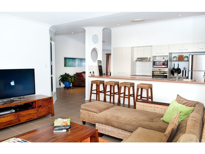 8 Lamandra Lane, Sippy Downs QLD 4556