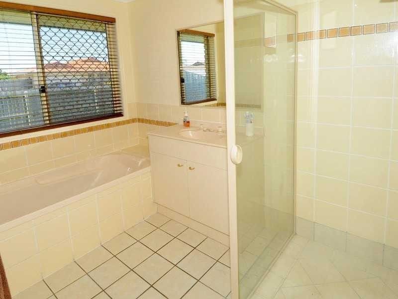 18 Statesman Cct, Sippy Downs QLD 4556