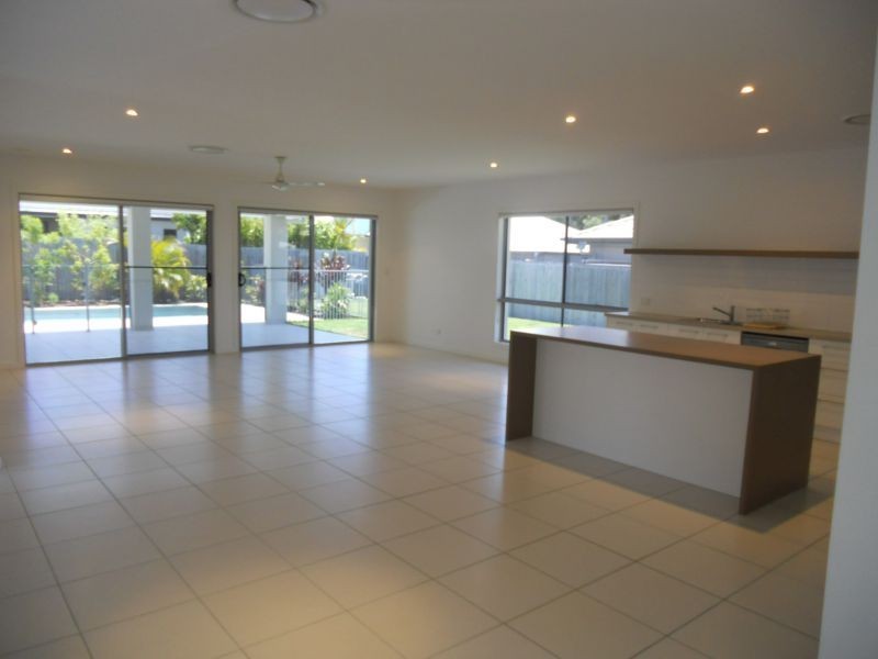 3 Mornington Cres, Peregian Springs QLD 4573