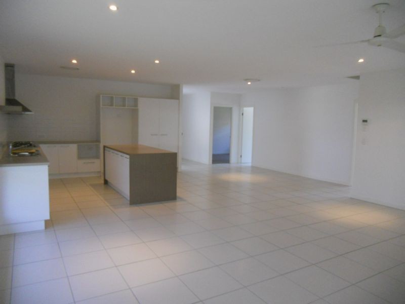 3 Mornington Cres, Peregian Springs QLD 4573