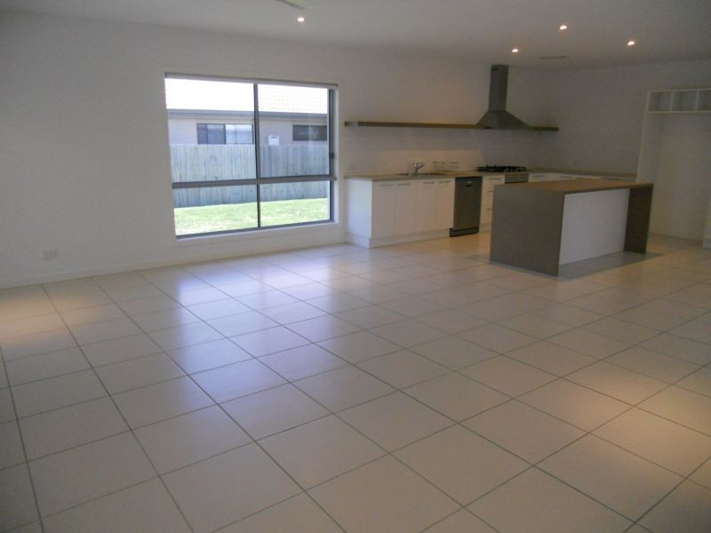 3 Mornington Cres, Peregian Springs QLD 4573