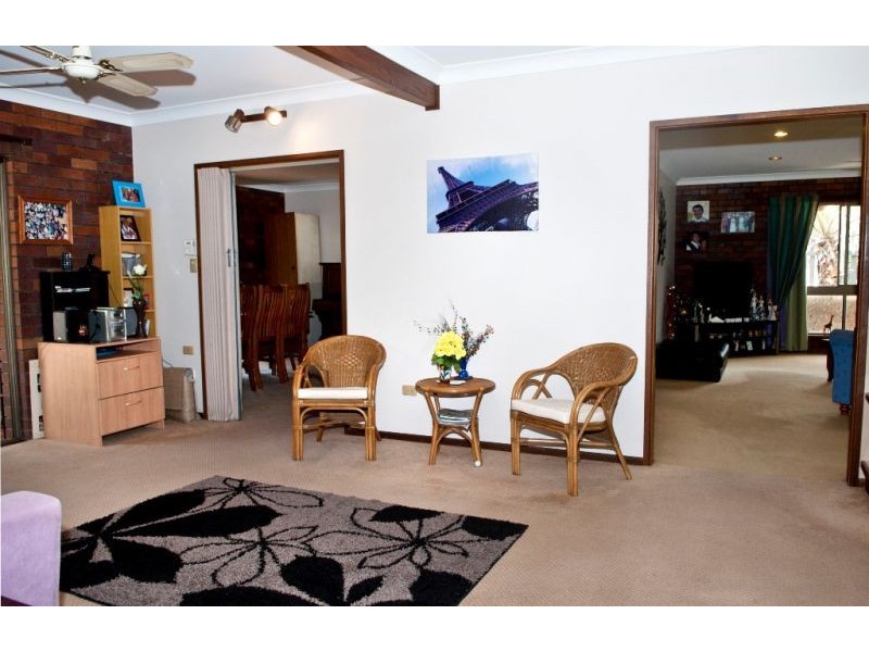 37 Enfield Cres, Battery Hill QLD 4551