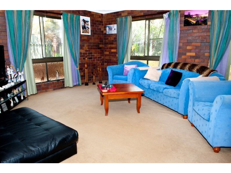 37 Enfield Cres, Battery Hill QLD 4551