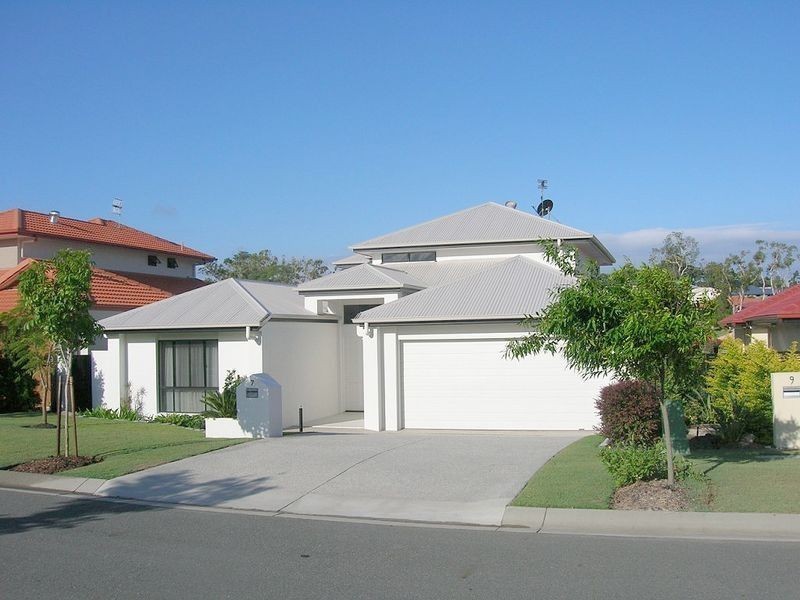 7 Fairway Pde, Peregian Springs QLD 4573