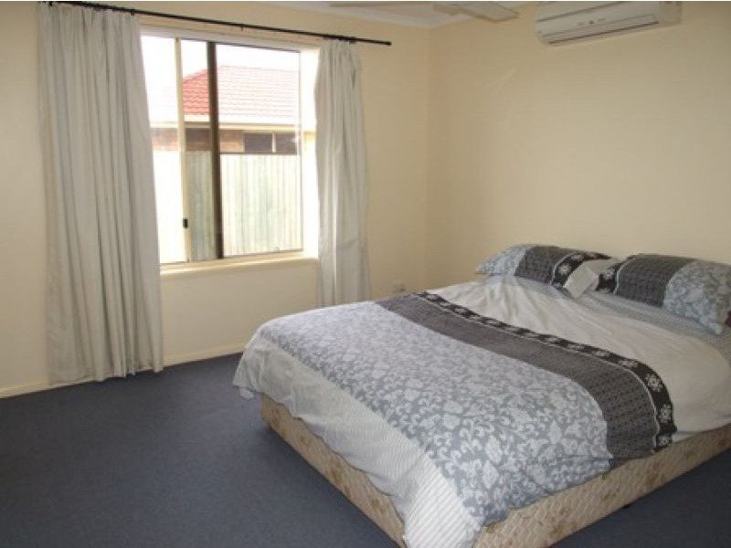 24 Columbia St, Sippy Downs QLD 4556