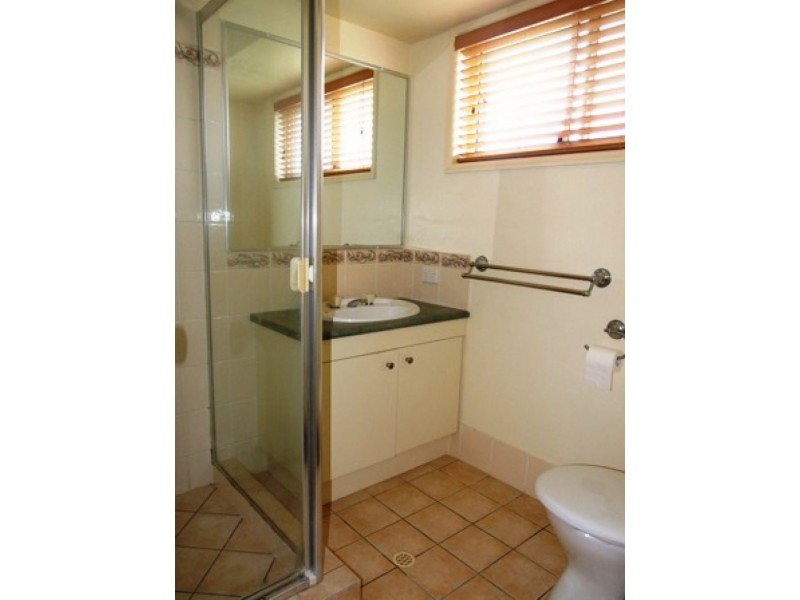 24 Columbia St, Sippy Downs QLD 4556