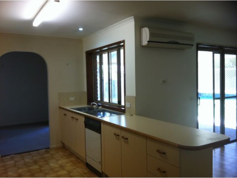 18 Wavell Ave Golden Beach, Golden Beach QLD 4551