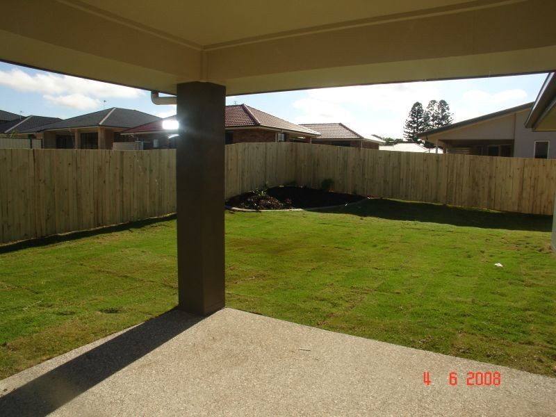 6 Silver Rock Crt, Glass House Mountains QLD 4518