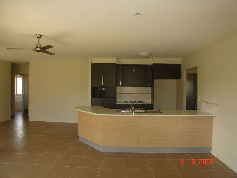 6 Silver Rock Crt, Glass House Mountains QLD 4518