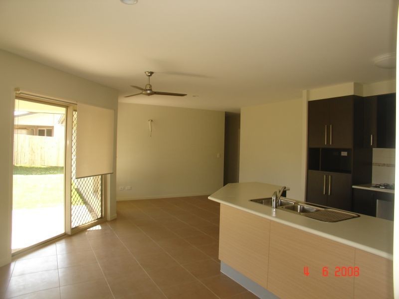 6 Silver Rock Crt, Glass House Mountains QLD 4518