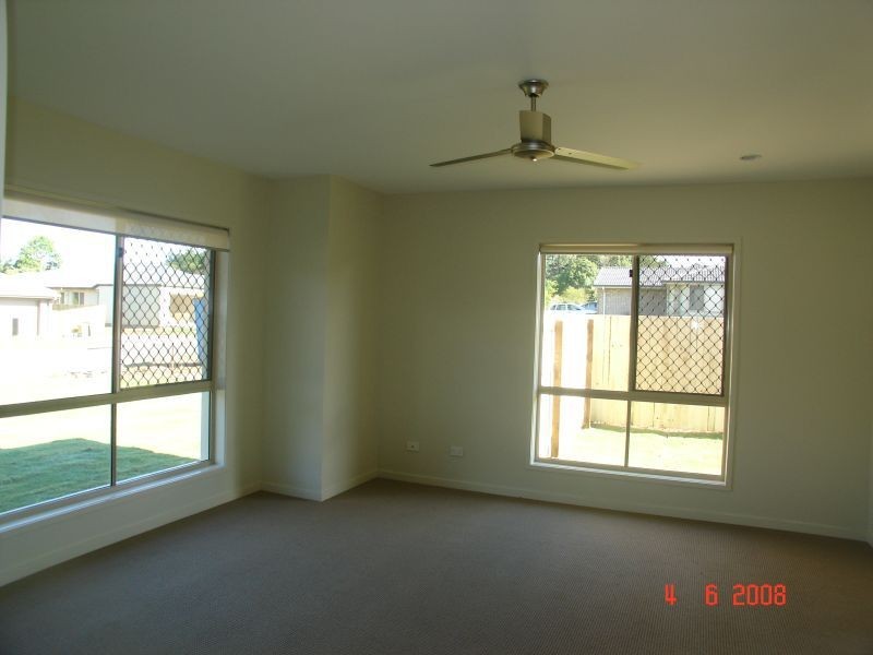 6 Silver Rock Crt, Glass House Mountains QLD 4518