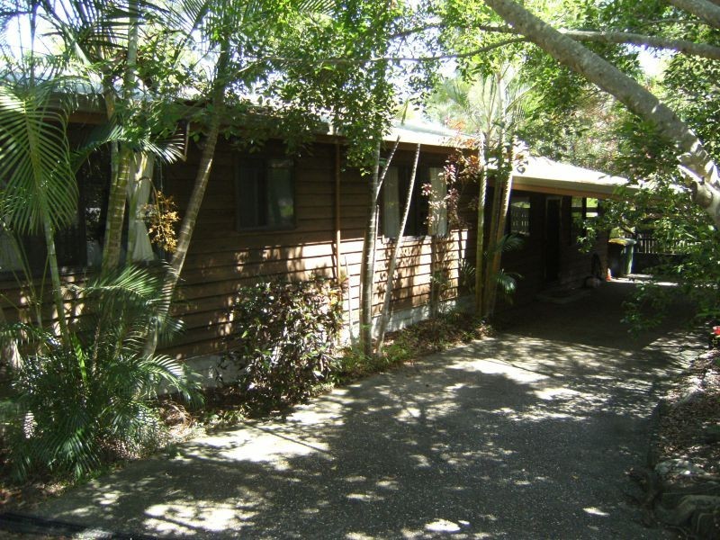 96 Golf Links Rd, Buderim QLD 4556