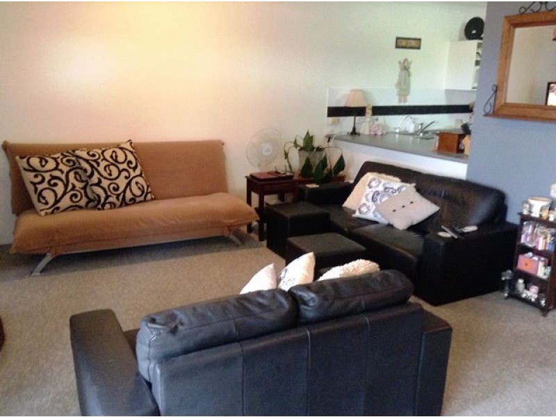 2-15 Woomba Pl, Mooloolaba QLD 4557