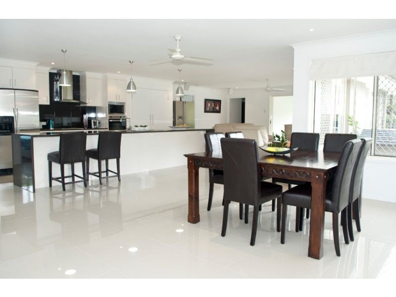 25 Oakgrove Way, Sippy Downs QLD 4556