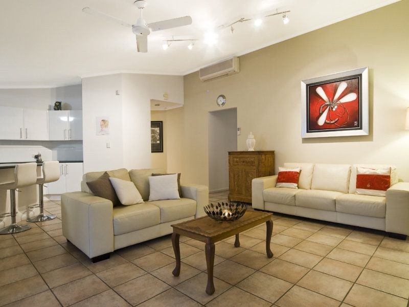 10 Mannikin Rd, Tanawha QLD 4556