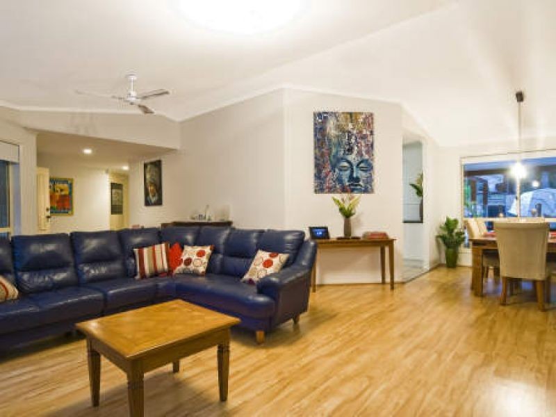 10 Mannikin Rd, Tanawha QLD 4556