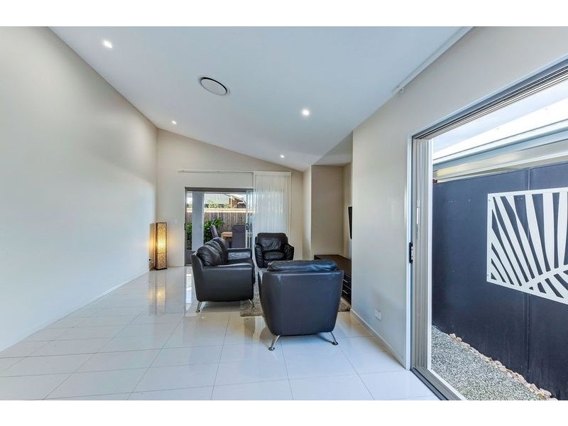 19 Wallum Place, Palmview QLD 4553